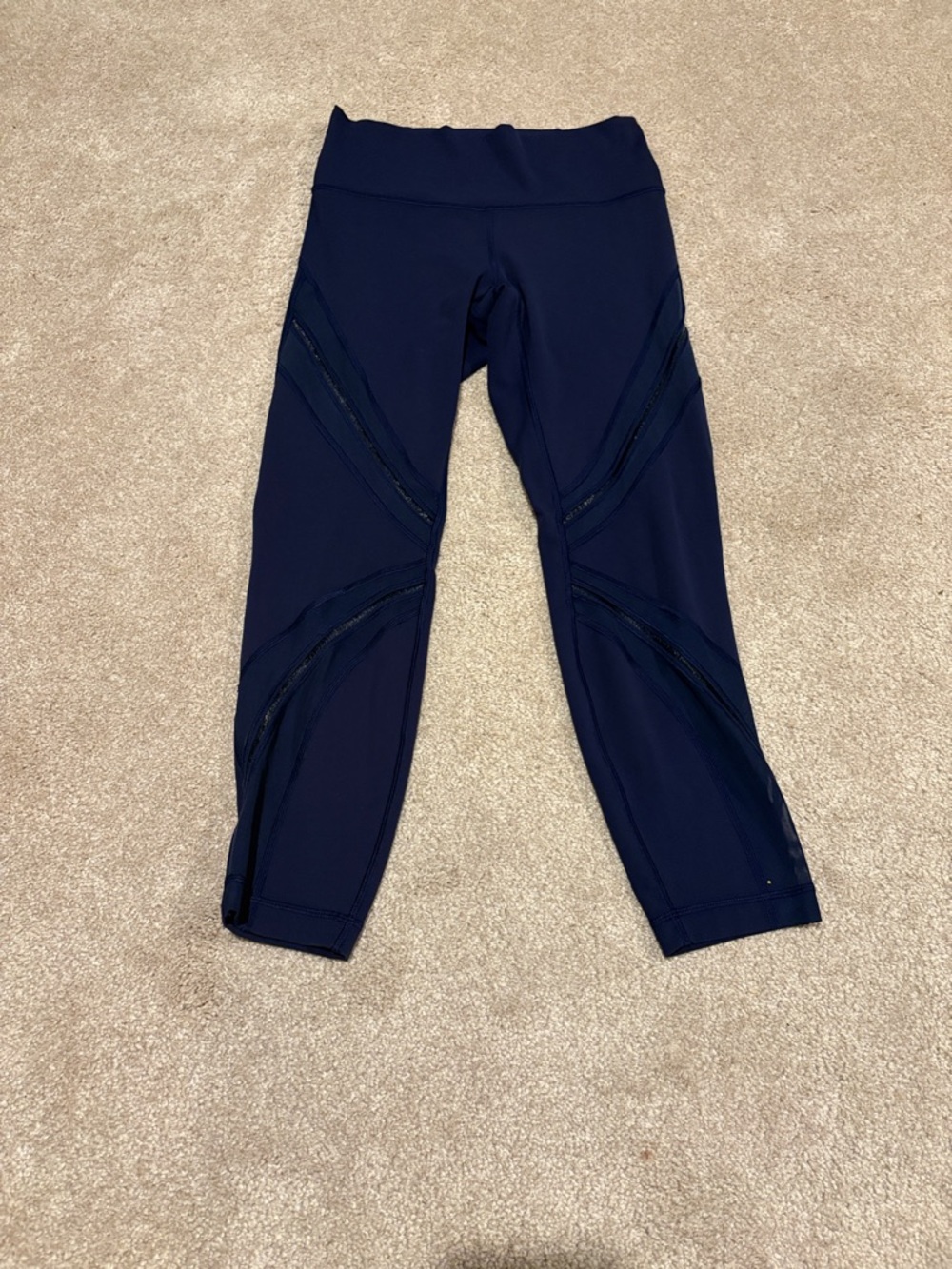 Lululemon navy blue crop leggings with mesh detail